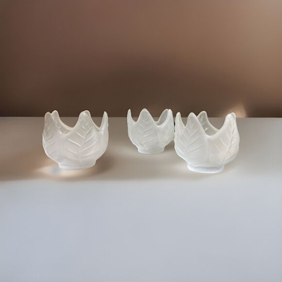 Partylite Retired Frosted Tulip Votive Candleholders Tea Light Set Of 3 - Picture 2 of 6